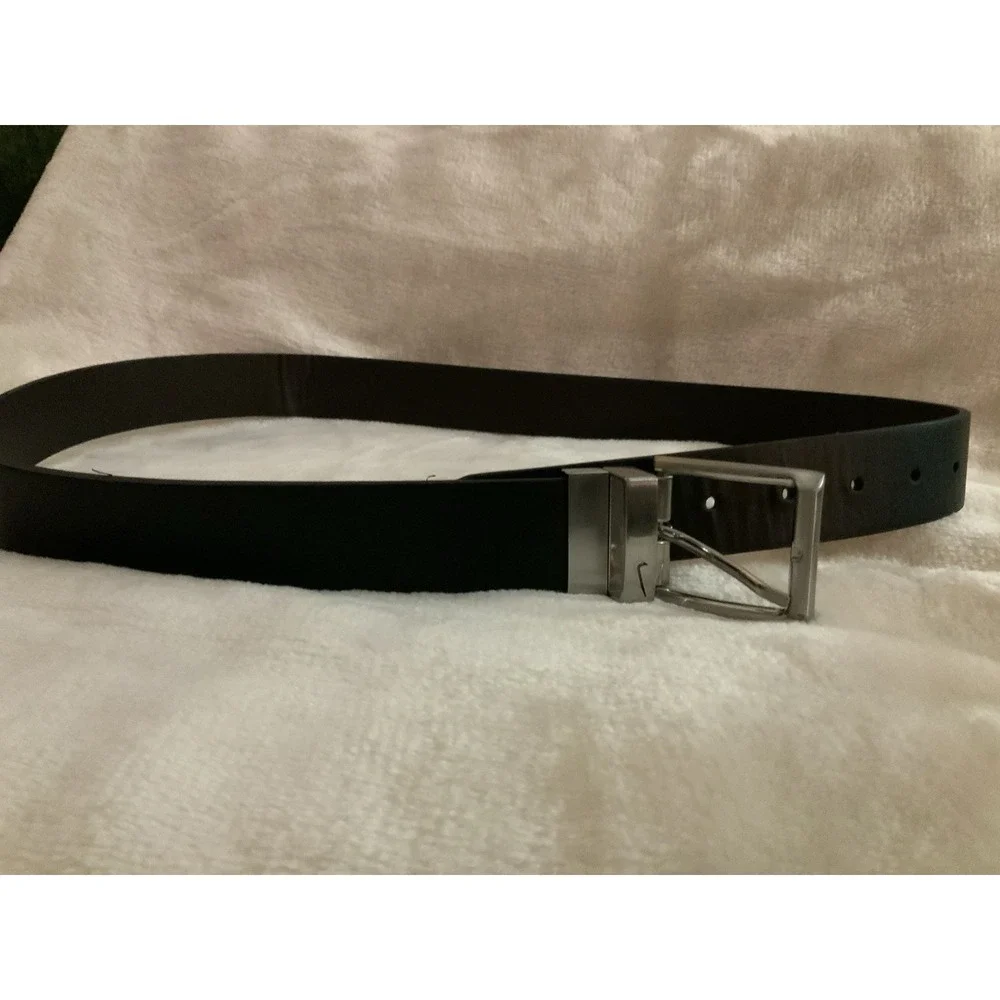 NIKE MEN'S REVERSIBLE BELT With Nike Logo On Buckle SIZE: 36 Black/Brown